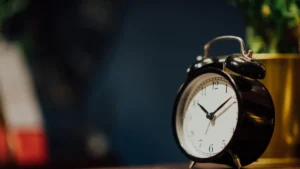 90-Minute Sleep Cycle: Time Your Alarm to Wake Up Clear
