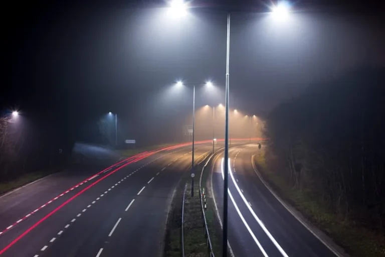 Met Office amber warning decision before Monday travel