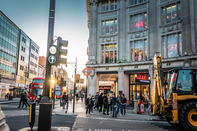 Westminster residents face Oxford Street access fight: practical information