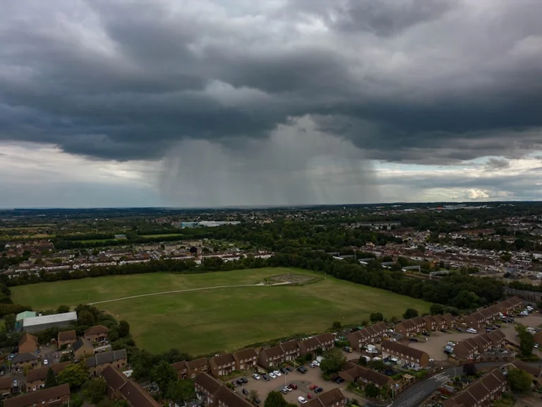 Met Office amber warning decision before Monday morning