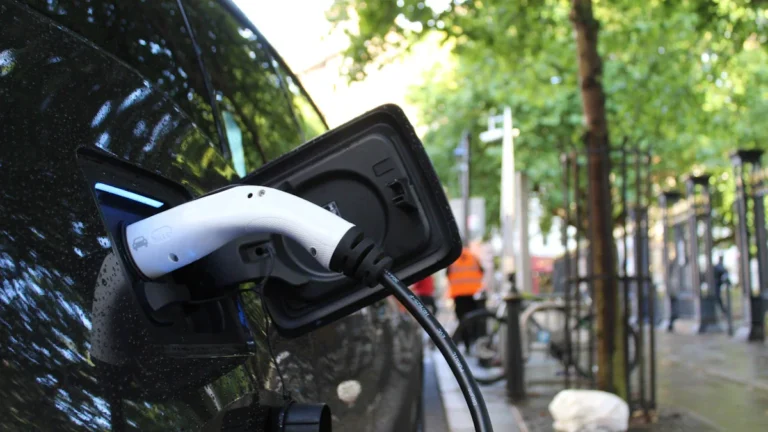 Stoke-on-Trent adds EV chargers for residents without driveways