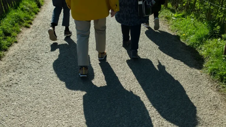 Walking meetings: when they sharpen focus and when they do not